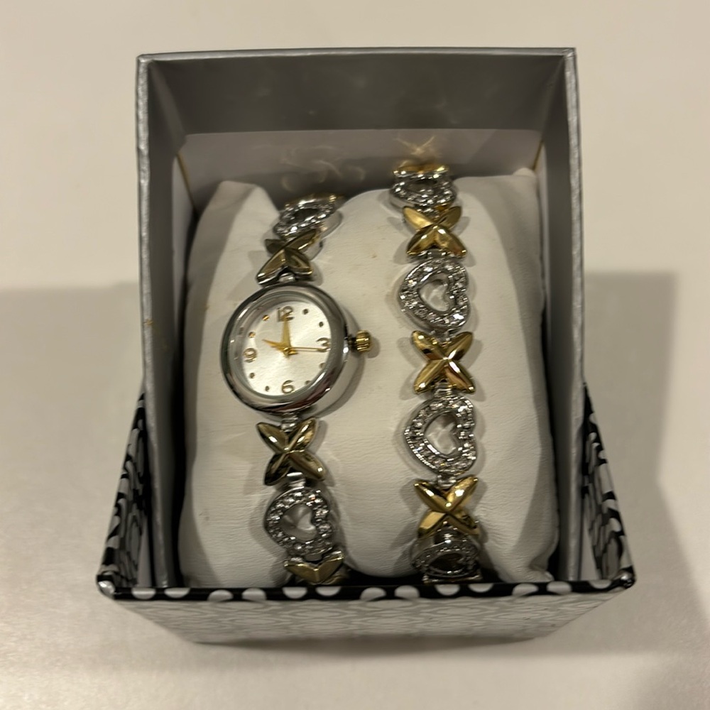 NWOT Beautiful Two Tone Watch